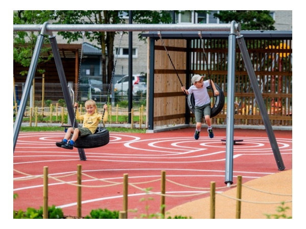 octo, keinu, keinuteline, leikkikaluste, leikkipuistokaluste, leikkiväline, linnunpesä, hämähäkki