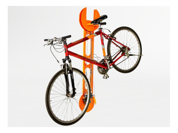 Pyöränhuoltopiste RAL2008 oranssi huolto, piste, teline, polkupyörä, ral, ruuvimeisseli, jakoavain, kuusiokolo, rengasrauta, varasto, pumppu, seinä